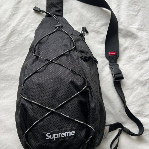 Supreme nylon logo sling bag S22 - Picture 1 of 3
